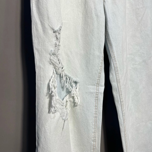 Women's High-Rise 90s Relaxed Straight Jeans - Wild Fable Size 12/30”-NWT - Picture 8 of 9